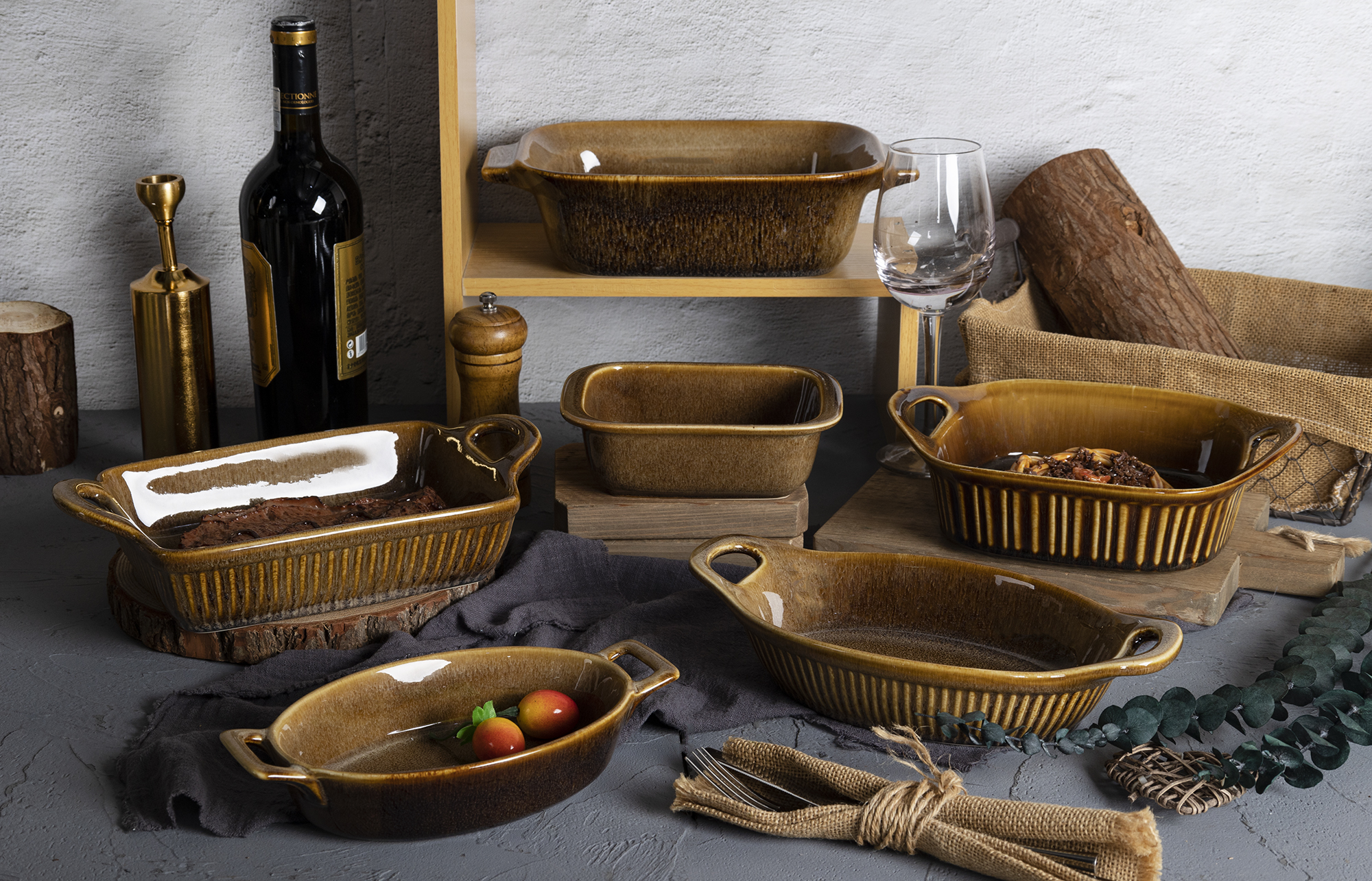 CHANGSHA HAPPY GO Vintage Japanese Style Reactive Glaze Stoneware Baking Dish Set with Ear Handles for Oven-to-Table Serving |happygodinnerware.com