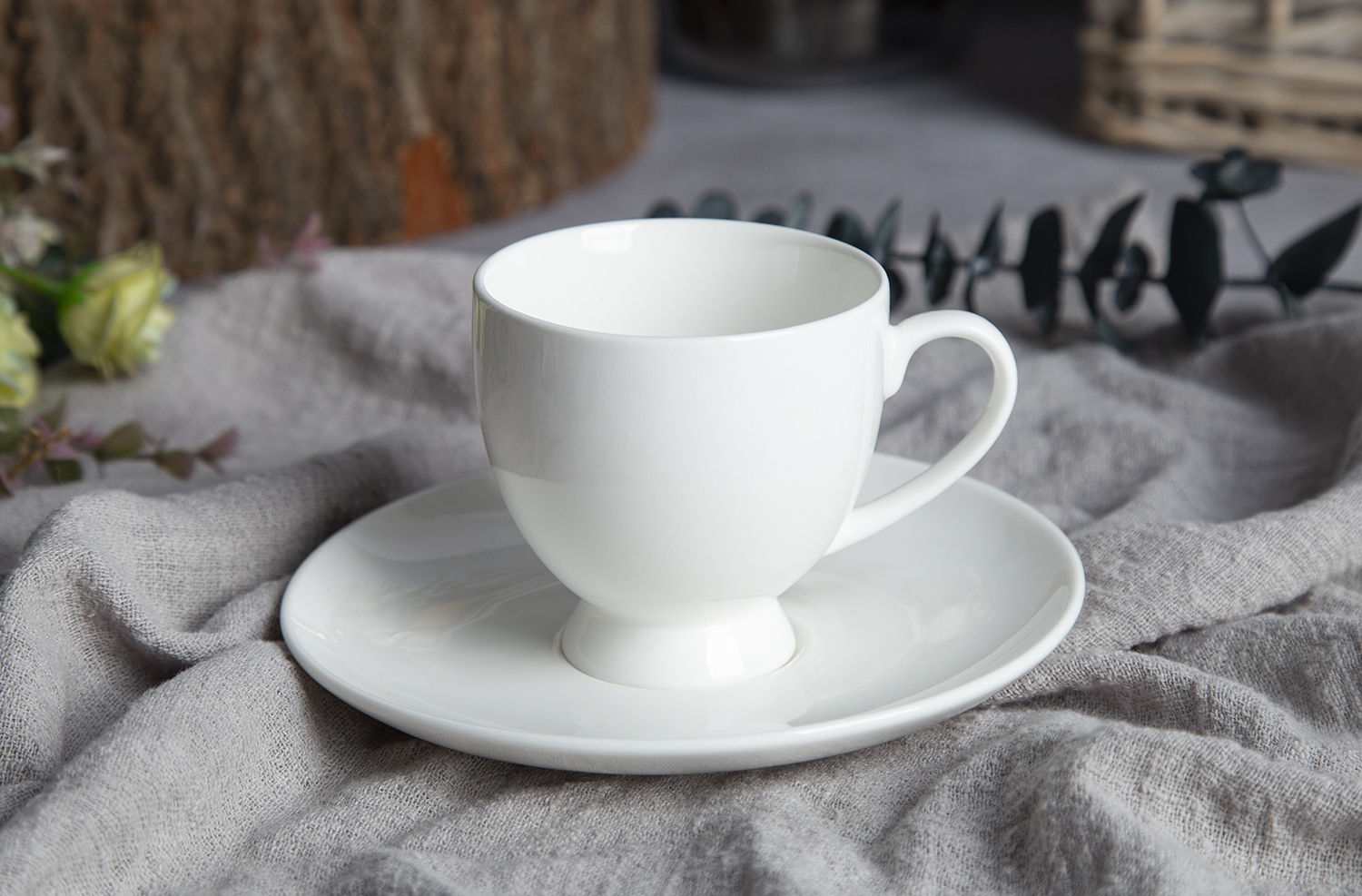 CHANGSHA HAPPY GO Classic White Bone China Footed Cup & Saucer |happygodinnerware.com