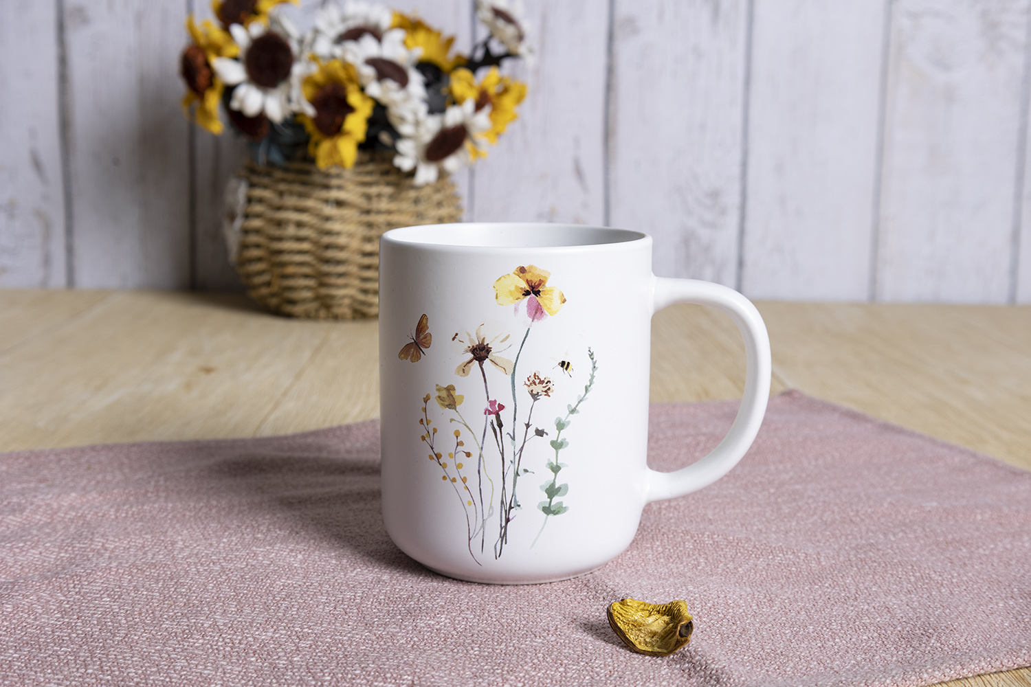 CHANGSHA HAPPY GO Stoneware Colored Glaze Dinnerware Set with Floral Decal and Pastel Tones – Complete Set |happygodinnerware.com