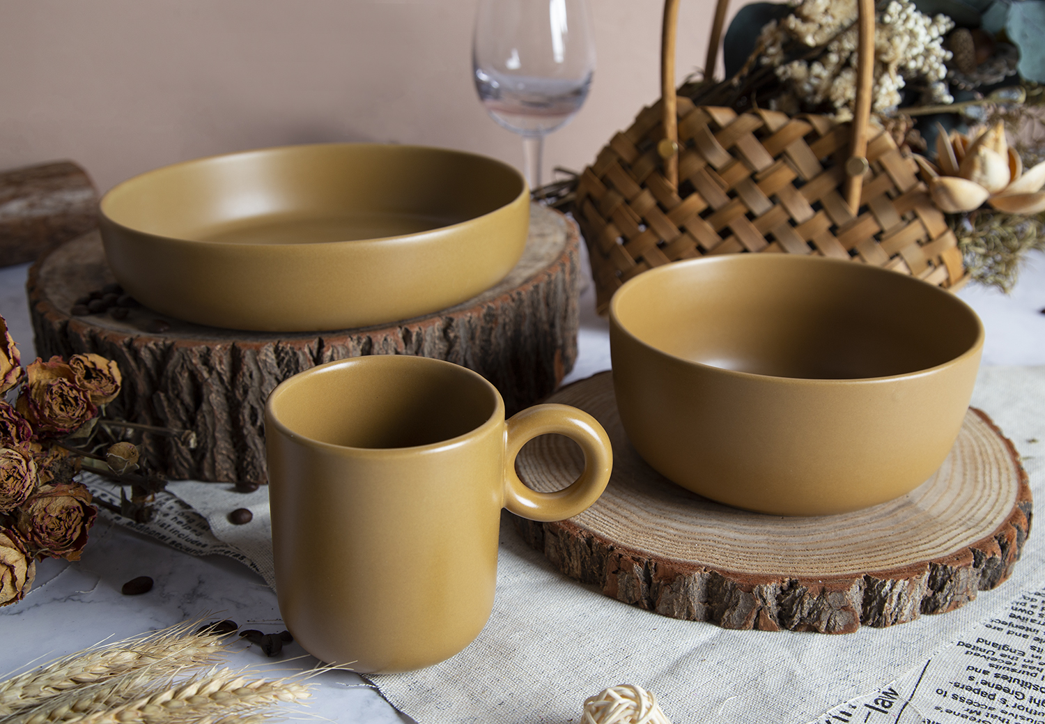 CHANGSHA HAPPY GO Color Glaze Ceramic Tableware with Unique Color Combinations |happygodinnerware.com