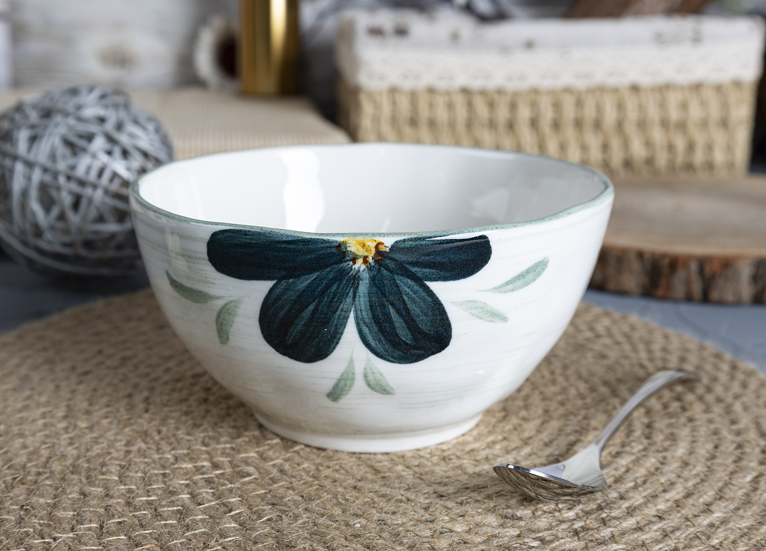 CHANGSHA HAPPY GO  Artistic Bone China Tableware Set with Glossy Finish and Hand-Painted Midnight Floral Design  |happygodinnerware.com