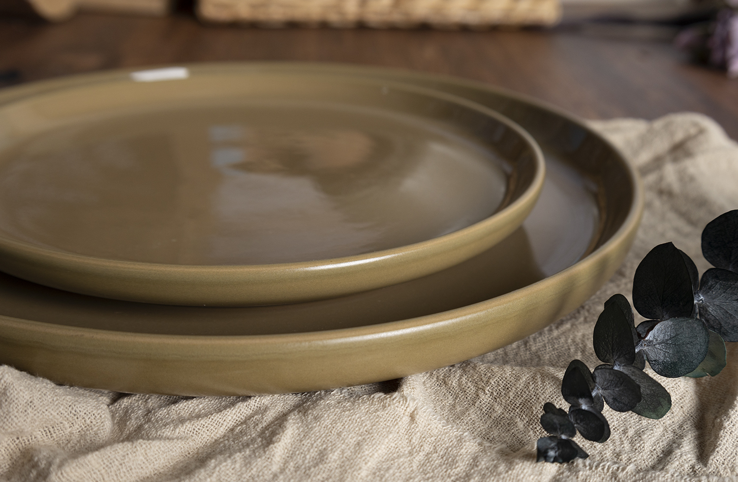 CHANGSHA HAPPY GO  Nordic-Inspired Solid Color Glazed Stoneware Tableware Set in Warm Neutral Shades |happygodinnerware.com