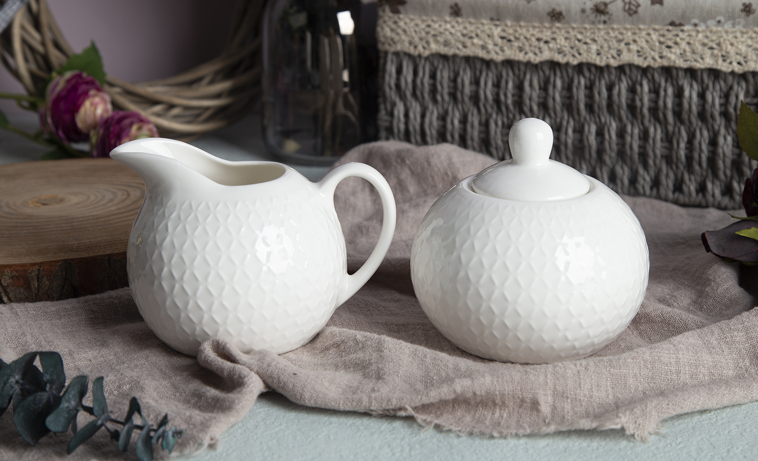 CHANGSHA HAPPY GO New Bone China Rice Grain Embossed Dinnerware | happygodinnerware.com