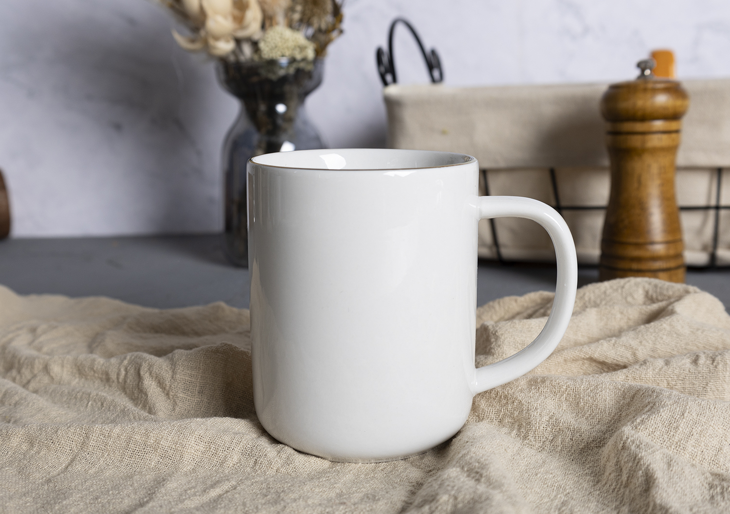 CHANGSHA HAPPY GO White Porcelain Tableware Set with Gold Rim | happygodinnerware.com