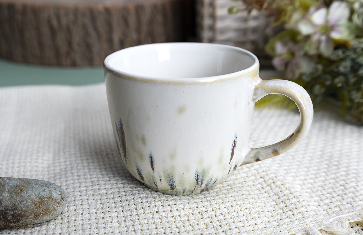 CHANGSHA HAPPY GO  Soft Reactive Glaze Stoneware Table Set in Creamy Ivory with Subtle Forest Tinting and Rustic Refinement |happygodinnerware.com
