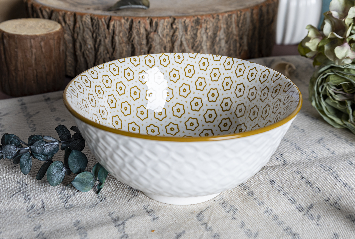 CHANGSHA HAPPY GO Embossed Porcelain Bowl Set with Multi-Patterned Colorful Interiors and Pineapple Texture |happygodinnerware.com