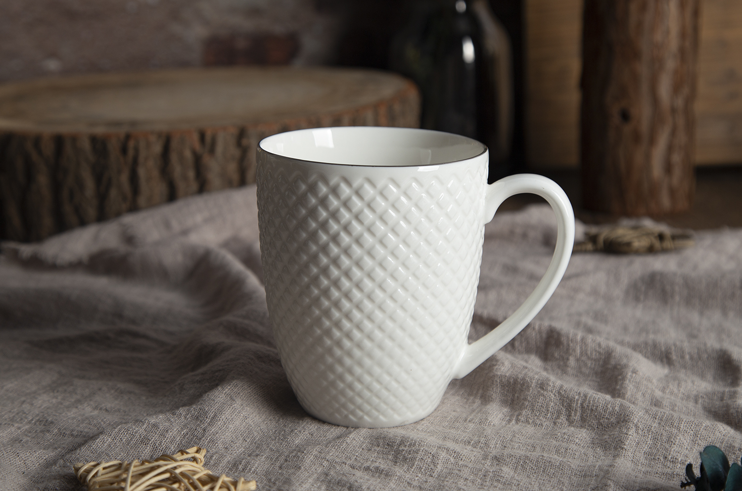 CHANGSHA HAPPY GO Platinum-Trimmed, Diamond-Embossed New Bone China Collection | happygodinnerware.com