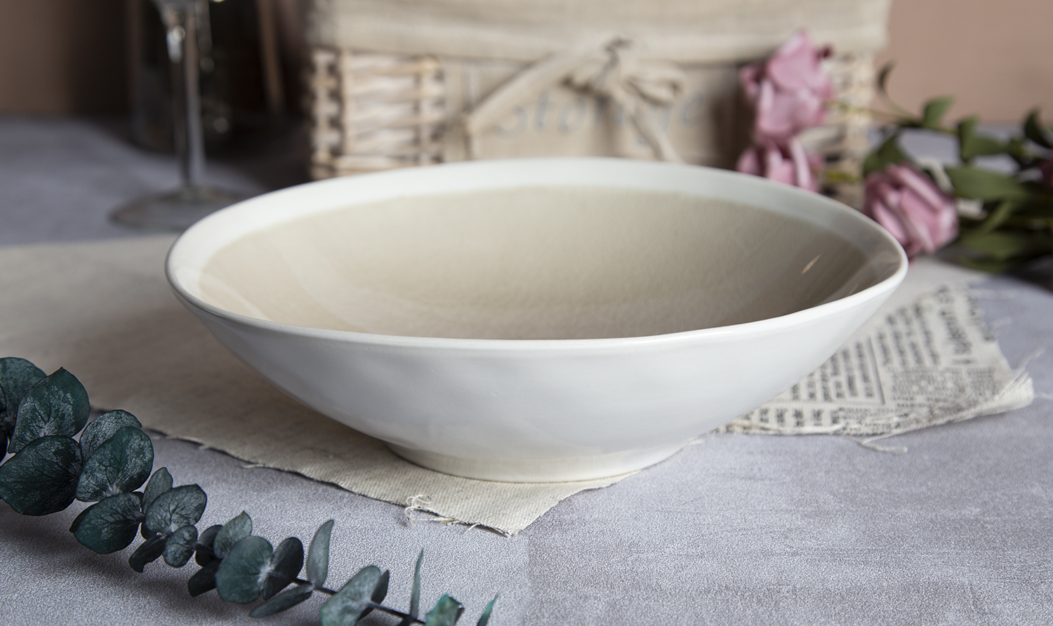 CHANGSHA HAPPY GO Elegant Reactive Glaze Ceramic Tableware with Embossed Design | happygodinnerware.com