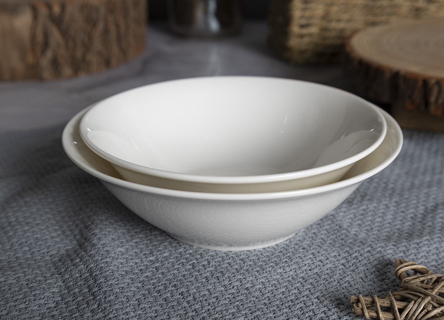 CHANGSHA HAPPY GO Elegant Moonlight Series White Bone China Tea and Dinnerware Set with Soft Gloss for Luxury Home and Restaurant Use |happygodinnerware.com