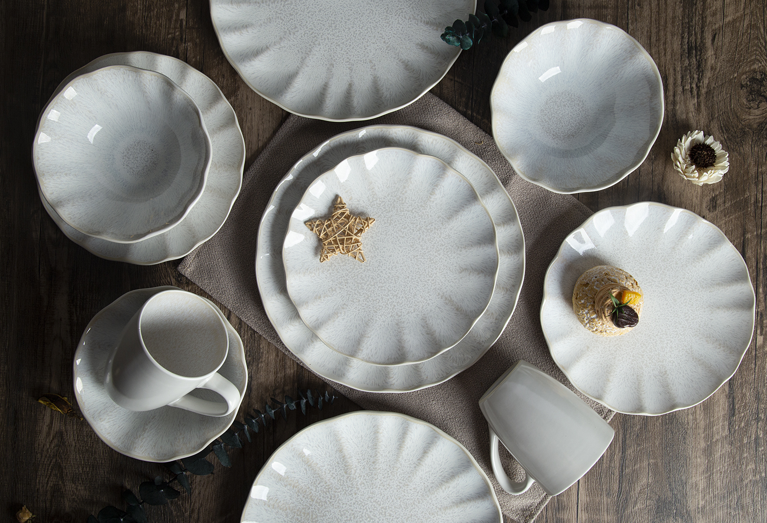 CHANGSHA HAPPY GO Speckled Reactive Glaze Stoneware | happygodinnerware.com