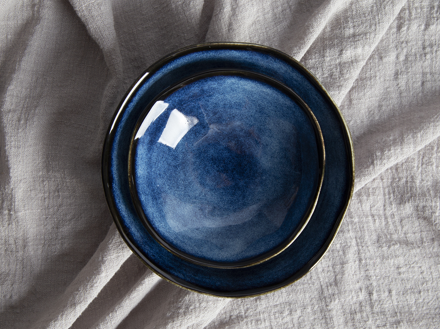 CHANGSHA HAPPY GO Blue Reactive Glaze Irregular Stoneware | happygodinnerware.com