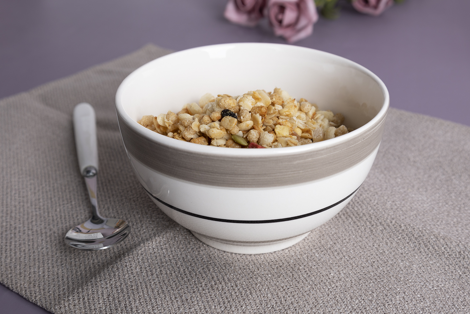 CHANGSHA HAPPY GO Autumn and Winter Handpainted Fine Earthenware Dinnerware Set with Warm Stripes and Cozy Seasonal Colors  |happygodinnerware.com