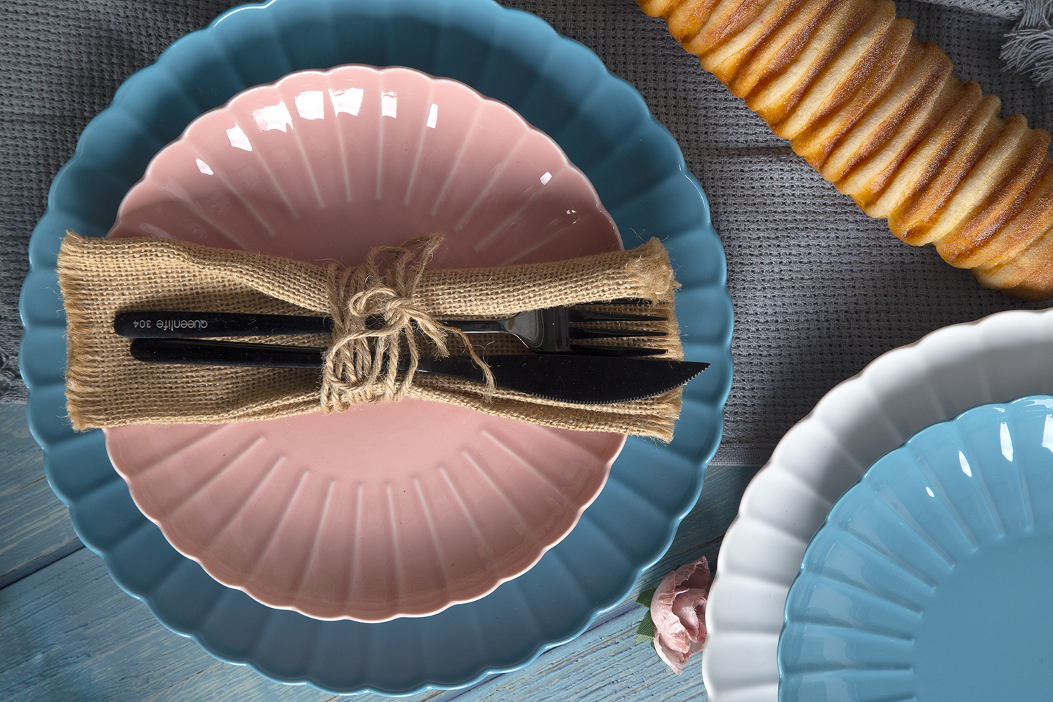 CHANGSHA HAPPY GO White Porcelain with Pumpkin Embossed Design | happygodinnerware.com