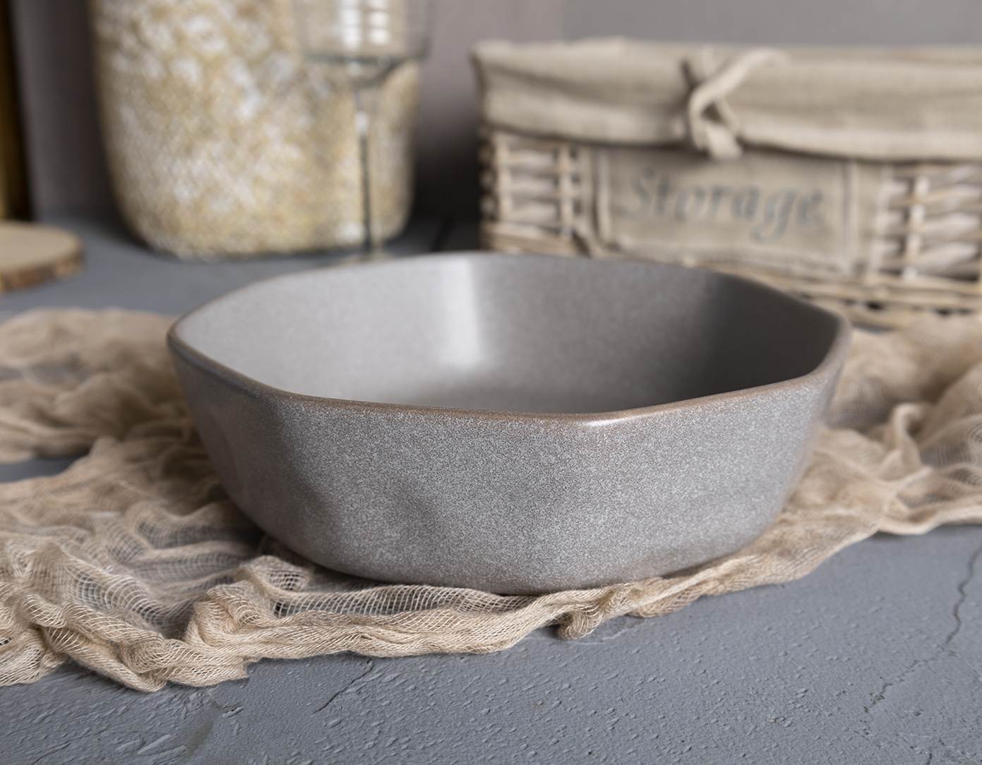 CHANGSHA HAPPY GO  Nordic Minimalist Matte Stoneware Dinnerware Set – Wabi-Sabi Aesthetic with Organic Handmade Texture |happygodinnerware.com