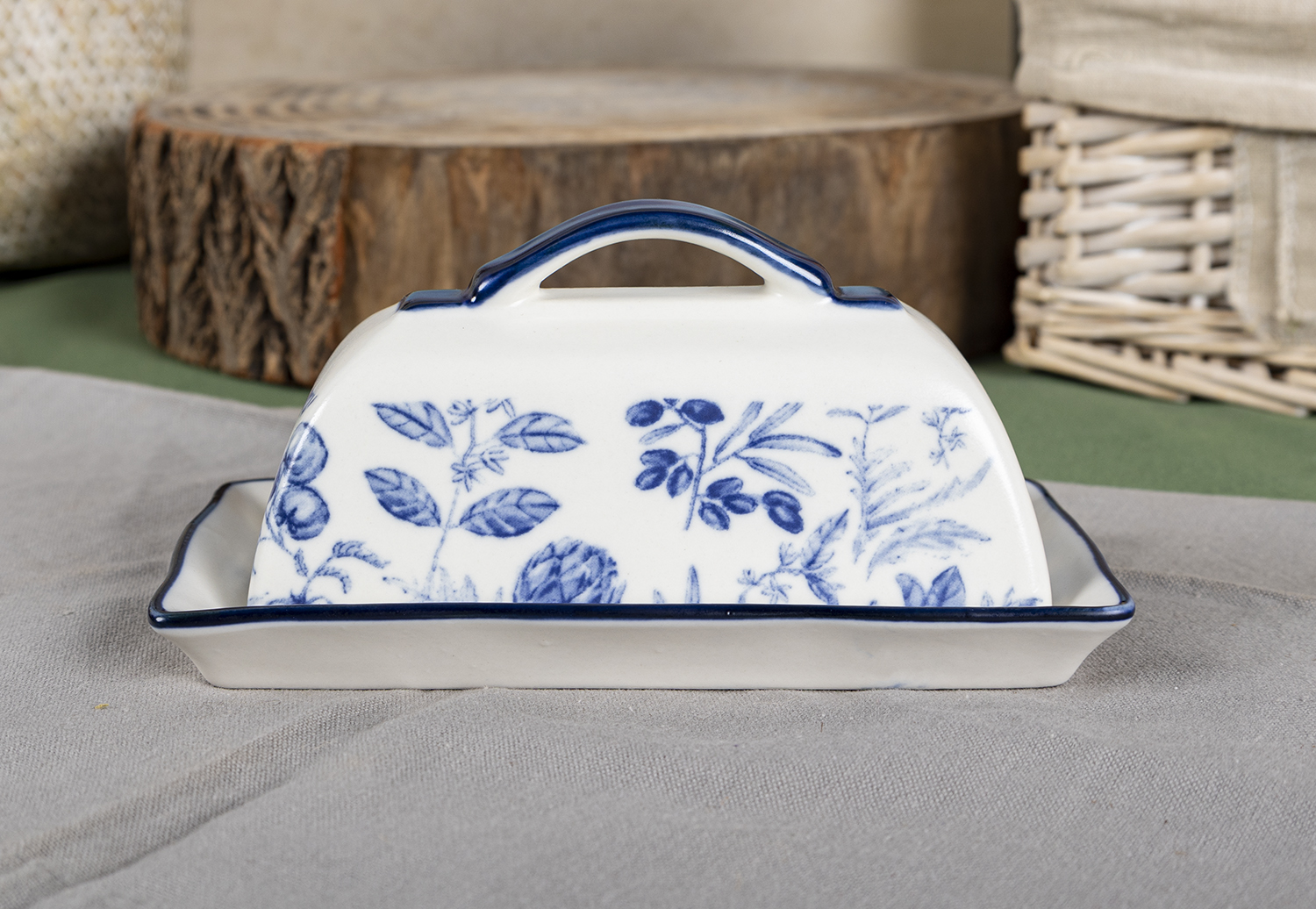 CHANGSHA HAPPY GO Mediterranean Mosaic Pattern Stoneware Dinnerware Set with Colorful Interior Decals |happygodinnerware.com