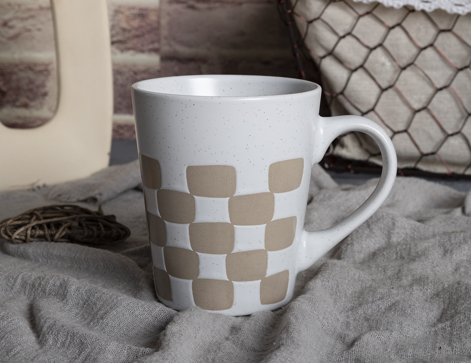 ​CHANGSHA HAPPY GO  Matte White Stoneware Coffee Mug Set with Minimalist Geometric Silkscreen   |happygodinnerware.com