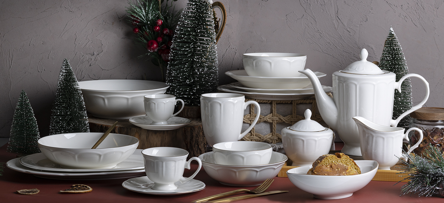 CHANGSHA HAPPY GO Gold Rimmed Embossed New Bone China Dinnerware | happygodinnerware.com