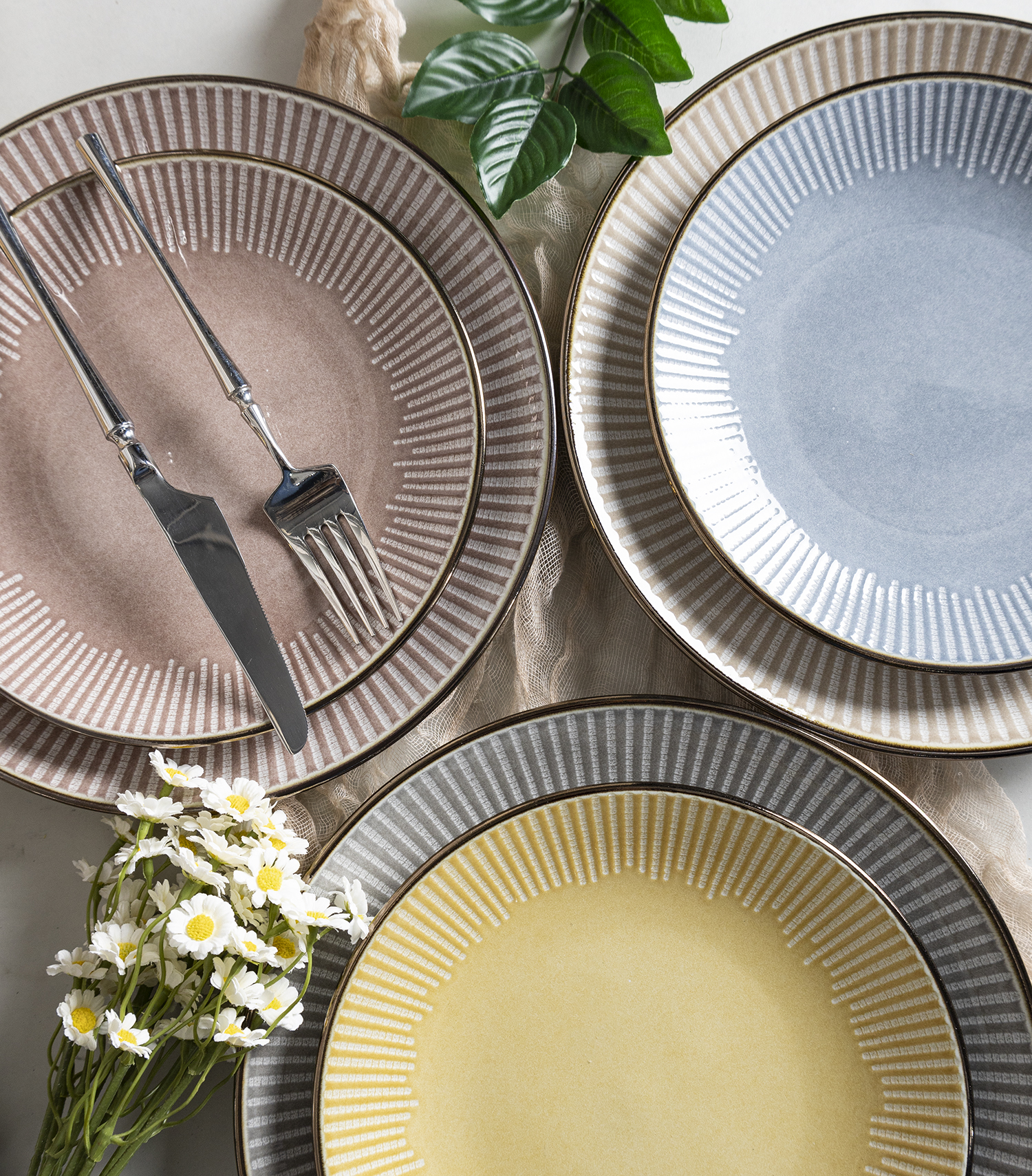 CHANGSHA HAPPY GO  Modern Striped Stoneware Dinnerware Set with Subtle Reactive Glaze and Embossed Print for Everyday Elegant Dining |Dopamine Series Ceramics|happygodinnerware.com