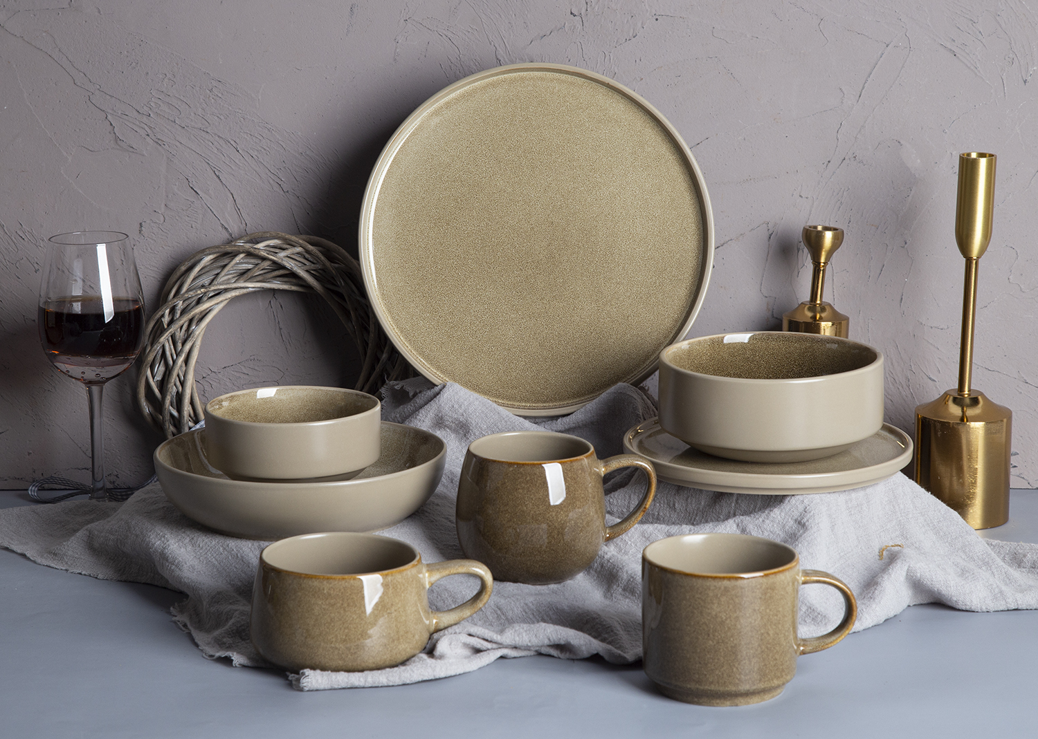 CHANGSHA HAPPY GO​ Maple Taupe & Golden Olive Reactive Glaze Harmony |happygodinnerware.com