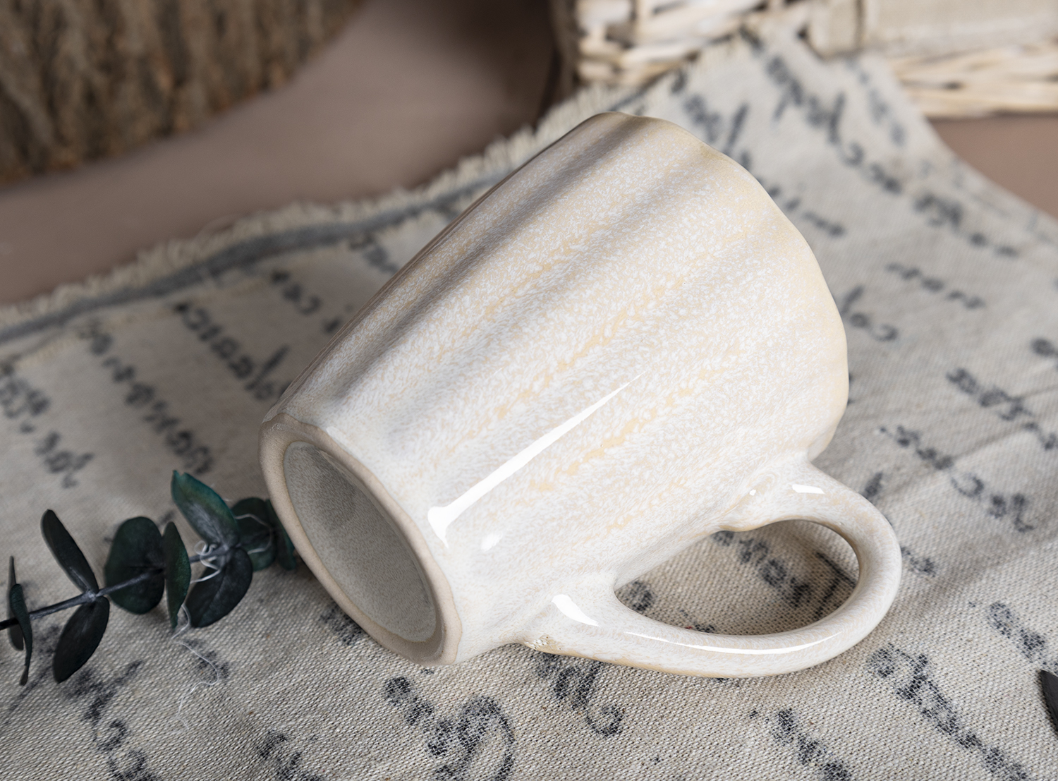 CHANGSHA HAPPY GO  Pastel Reactive Glaze Fluted Stoneware Tableware Set – 16 Pieces for Modern Minimalist Dining |happygodinnerware.com