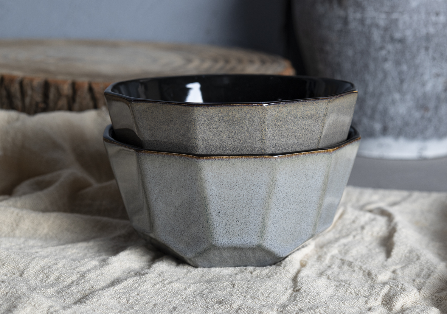 CHANGSHA HAPPY GO Modern Geometric Faceted Ceramic Mug Set with Reactive Glaze and Diamond-Cut Design |happygodinnerware.com