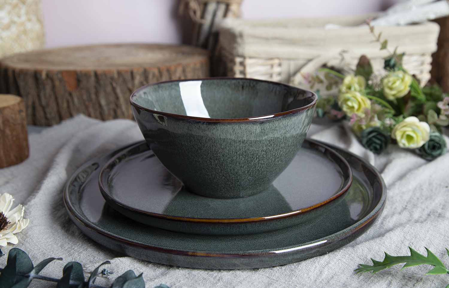 CHANGSHA HAPPY GO Embossed Green & Brown Reactive Stoneware Collection |happygodinnerware.com
