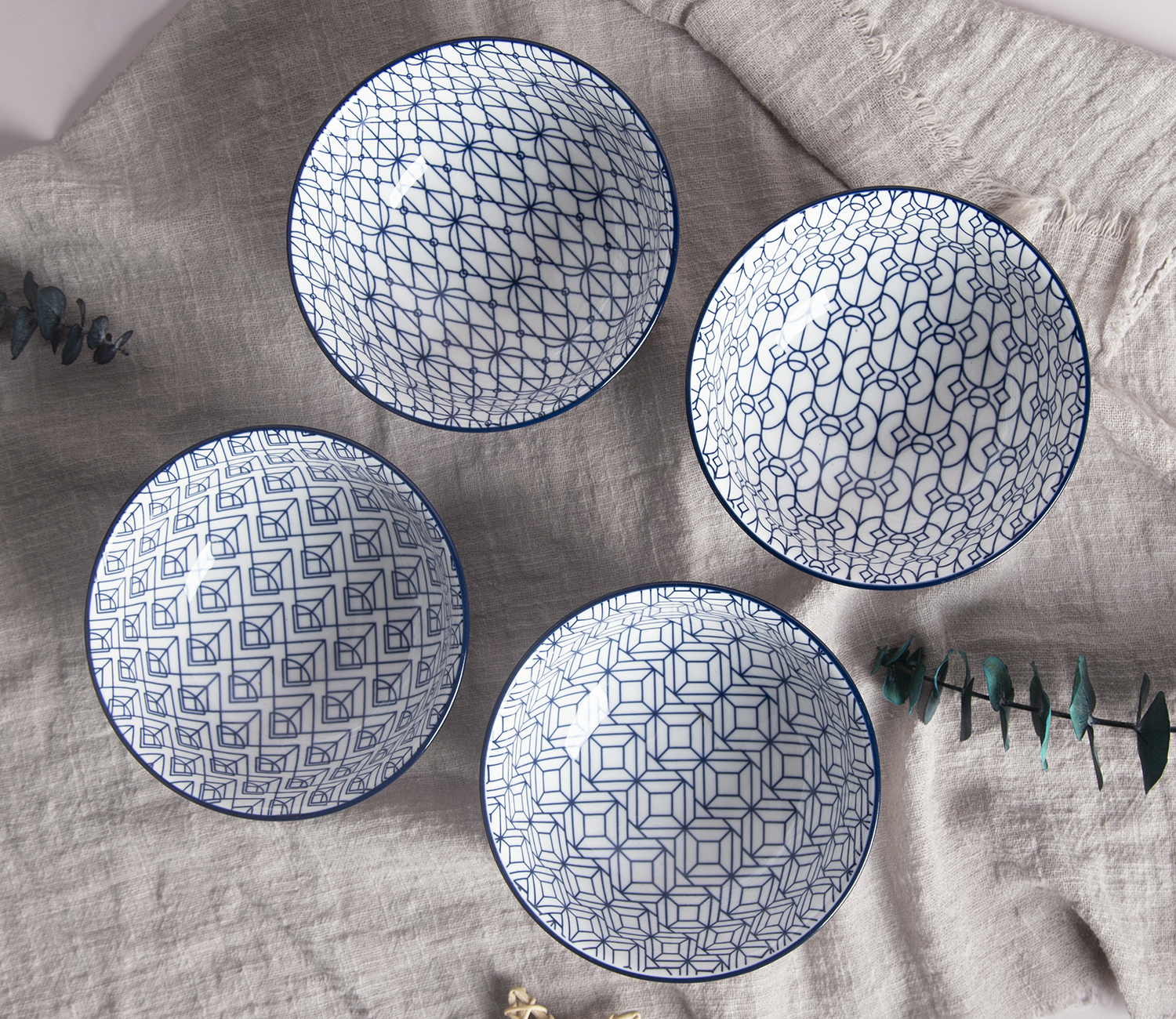 CHANGSHA HAPPY GO White Porcelain Dinnerware with Blue and Gray Mixed Floral Prints | happygodinnerware.com