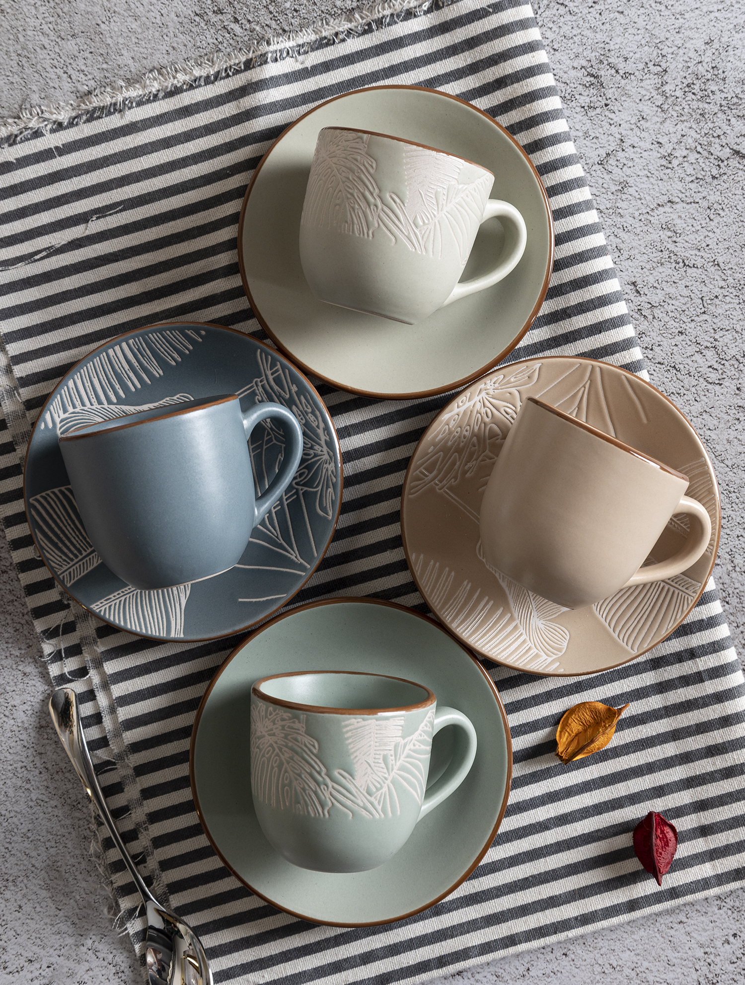 CHANGSHA HAPPY GO TROPICAL CANOPY Underglaze Screen-Print Stoneware Collection |happygodinnerware.com