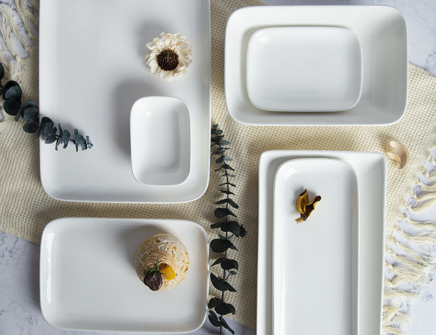 CHANGSHA HAPPY GO Rectangular Plates in New Bone China | happygodinnerware.com