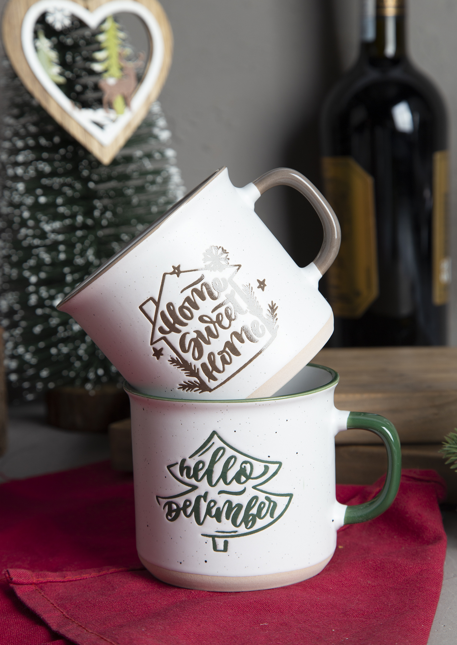 CHANGSHA HAPPY GO Festive Stoneware Mugs with Holiday Prints | happygodinnerware.com