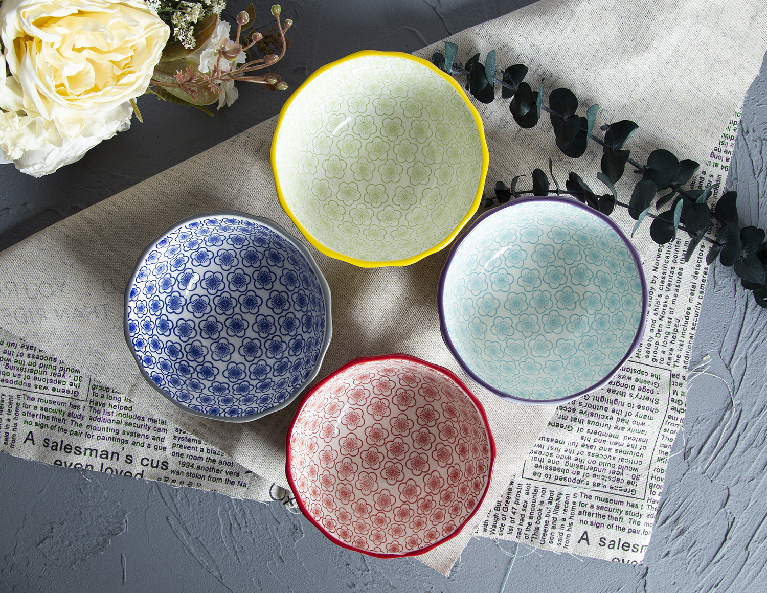 CHANGSHA HAPPY GO Small Sunflower Embossed Stoneware Bowls with Color Glaze and Floral Print | happygodinnerware.com