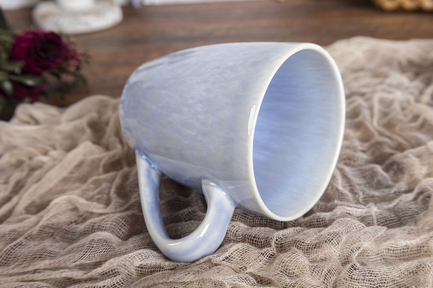 CHANGSHA HAPPY GO  Serenity Blue Reactive Glaze Stoneware Set with Gentle Color Flow and Natural Texture |Dopamine Series Ceramics  |happygodinnerware.com
