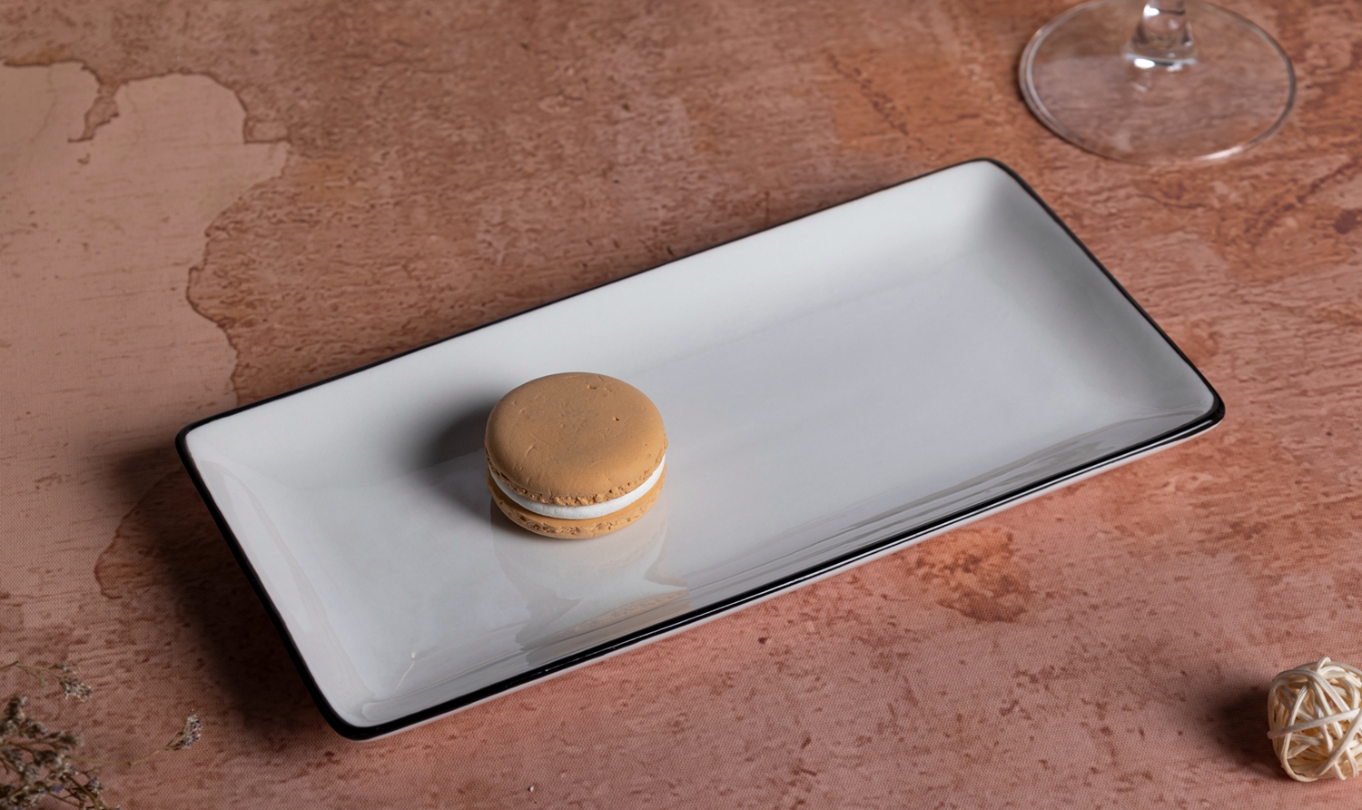 CHANGSHA HAPPY GO White Porcelain Colored Glaze Dinnerware Set | happygodinnerware.com