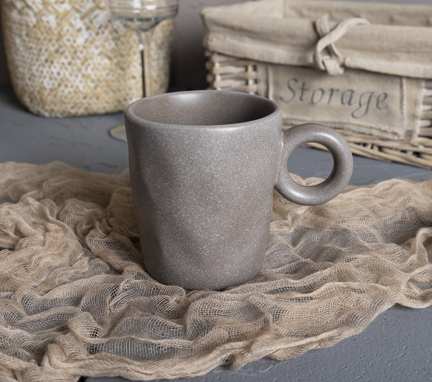 CHANGSHA HAPPY GO  Nordic Minimalist Matte Stoneware Dinnerware Set – Wabi-Sabi Aesthetic with Organic Handmade Texture |happygodinnerware.com