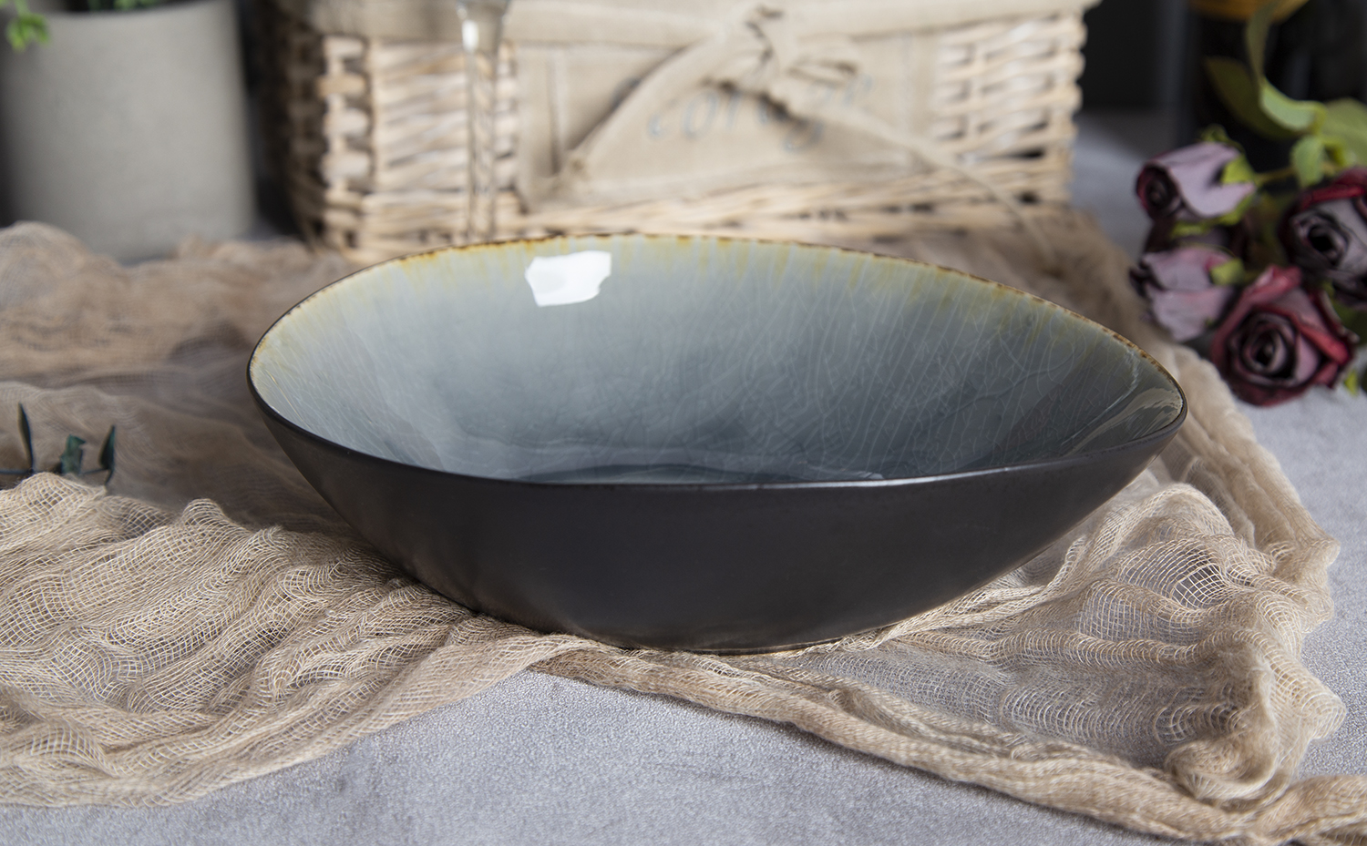 CHANGSHA HAPPY GO Embossed Pattern Crackle Glaze Stoneware | happygodinnerware.com