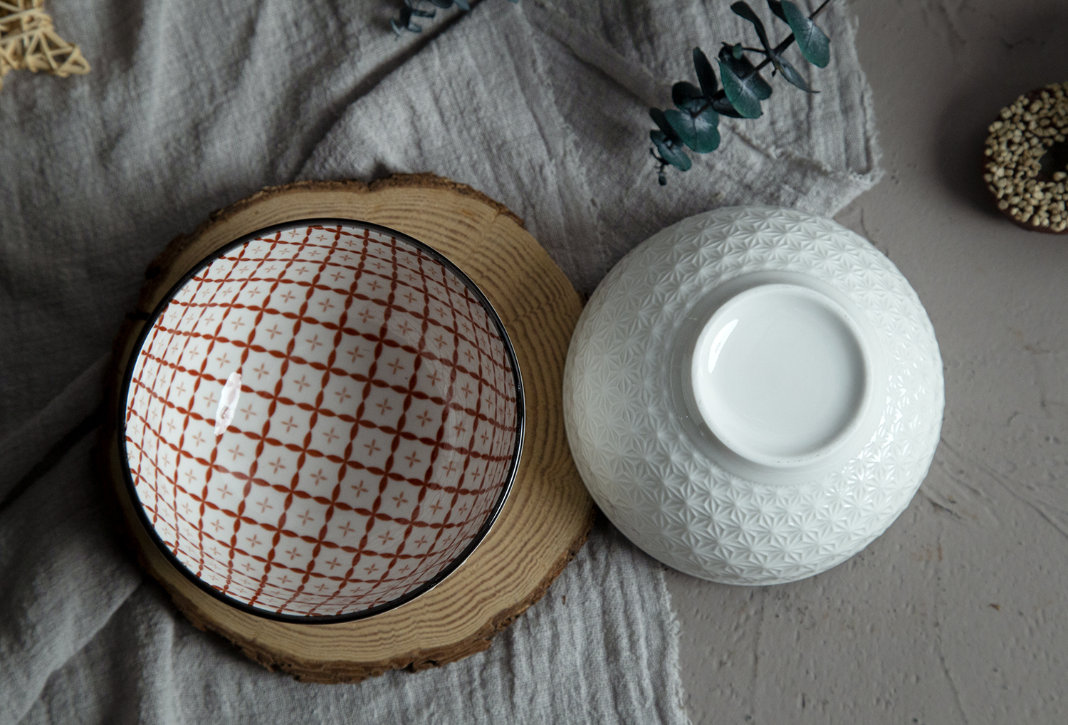 CHANGSHA HAPPY GO White Porcelain Diamond Embossed Bowls with Colorful Interiors | happygodinnerware.com