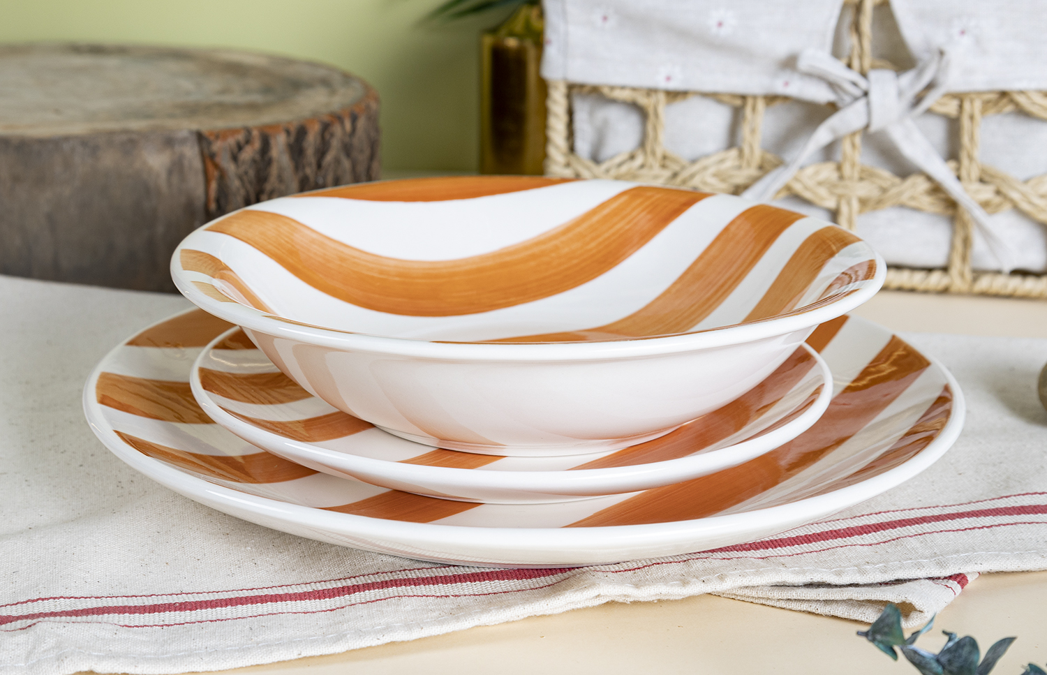 CHANGSHA HAPPY GO Fine Earthware Dinnerware Set with Classic Vertical Stripes and Mixed Grid Hand-Painted Patterns  |happygodinnerware.com