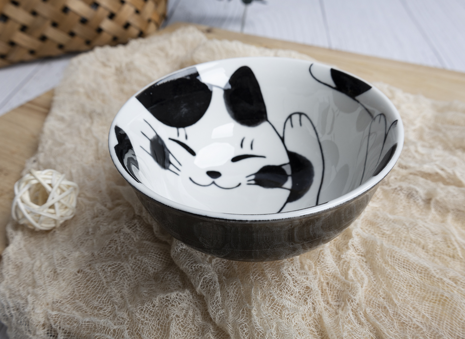 CHANGSHA HAPPY GO Colorful Country Style Printed White Porcelain Dinnerware Set with Pastoral Flower and Stripe Designs  |happygodinnerware.com