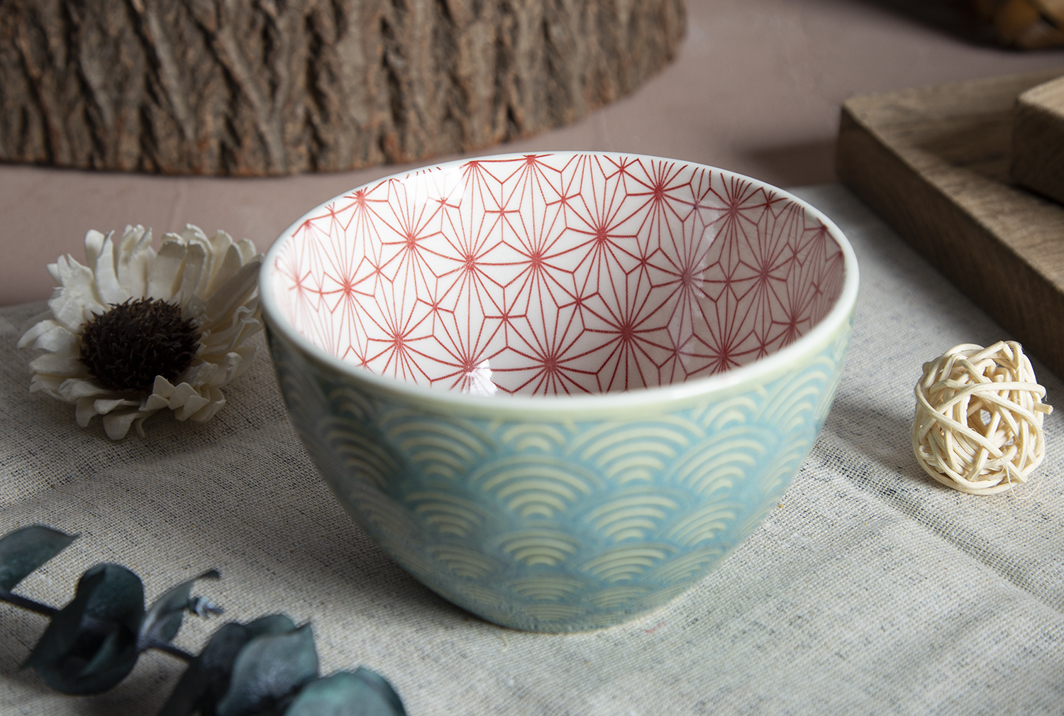 CHANGSHA HAPPY GO Wave Pattern Embossed Stoneware Bowls with Color Glaze and Floral Print | happygodinnerware.com