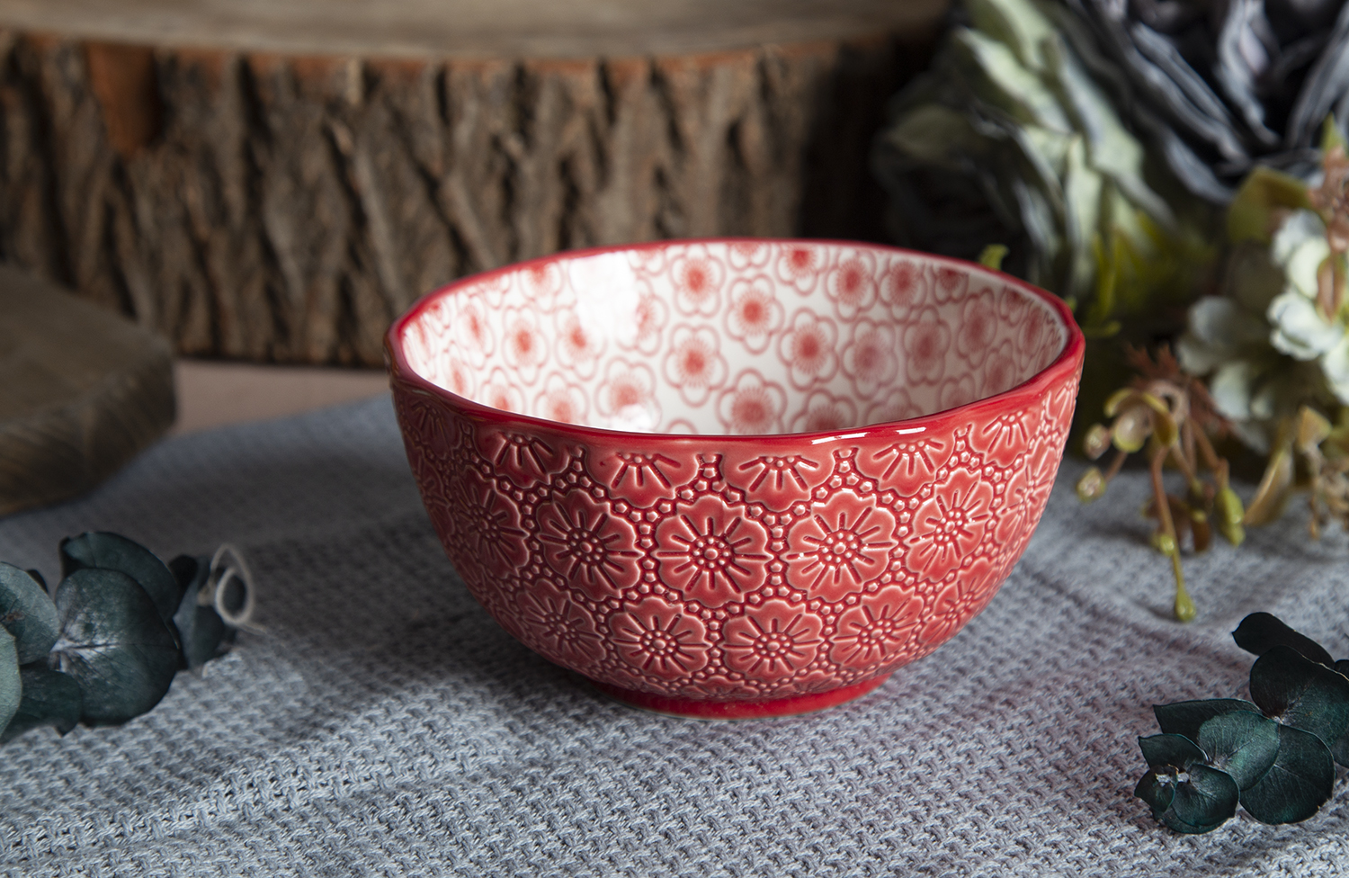 CHANGSHA HAPPY GO Small Sunflower Embossed Stoneware Bowls with Color Glaze and Floral Print | happygodinnerware.com