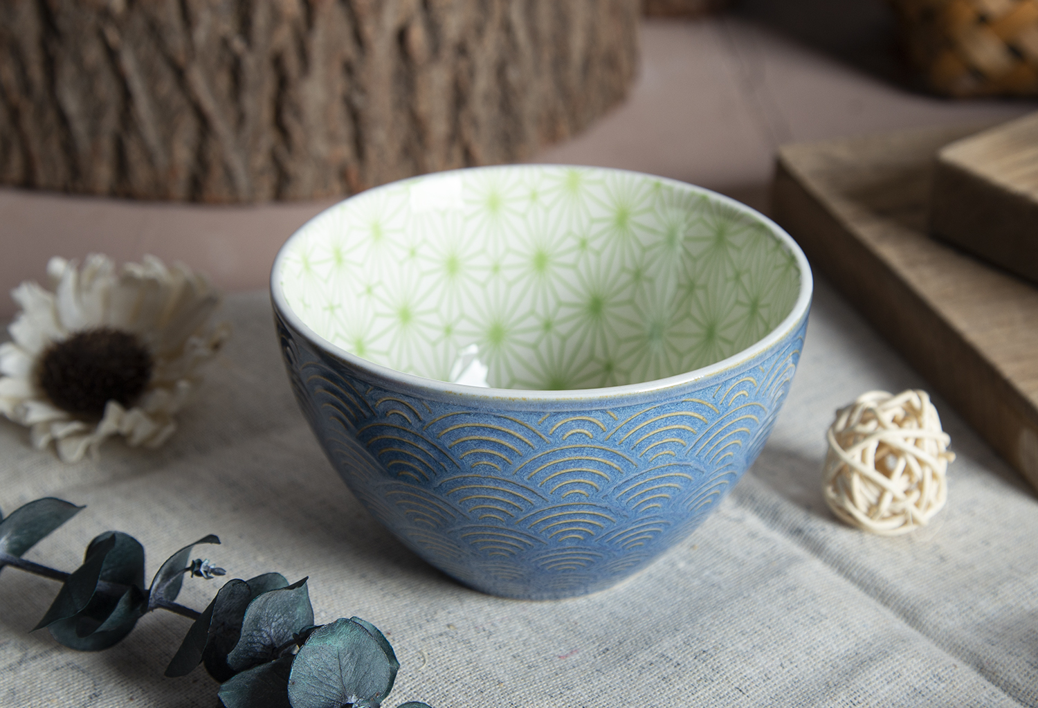 CHANGSHA HAPPY GO Wave Pattern Embossed Stoneware Bowls with Color Glaze and Floral Print | happygodinnerware.com